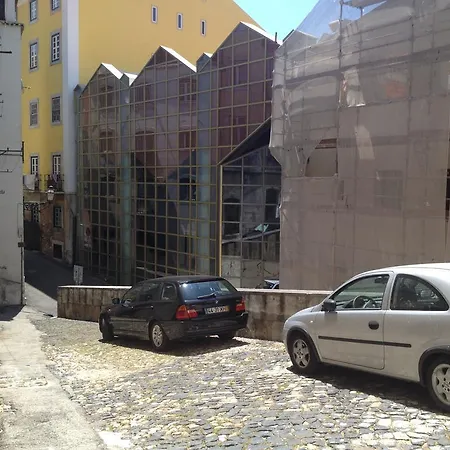 Downtown Piano Tuning House * Лиссабон